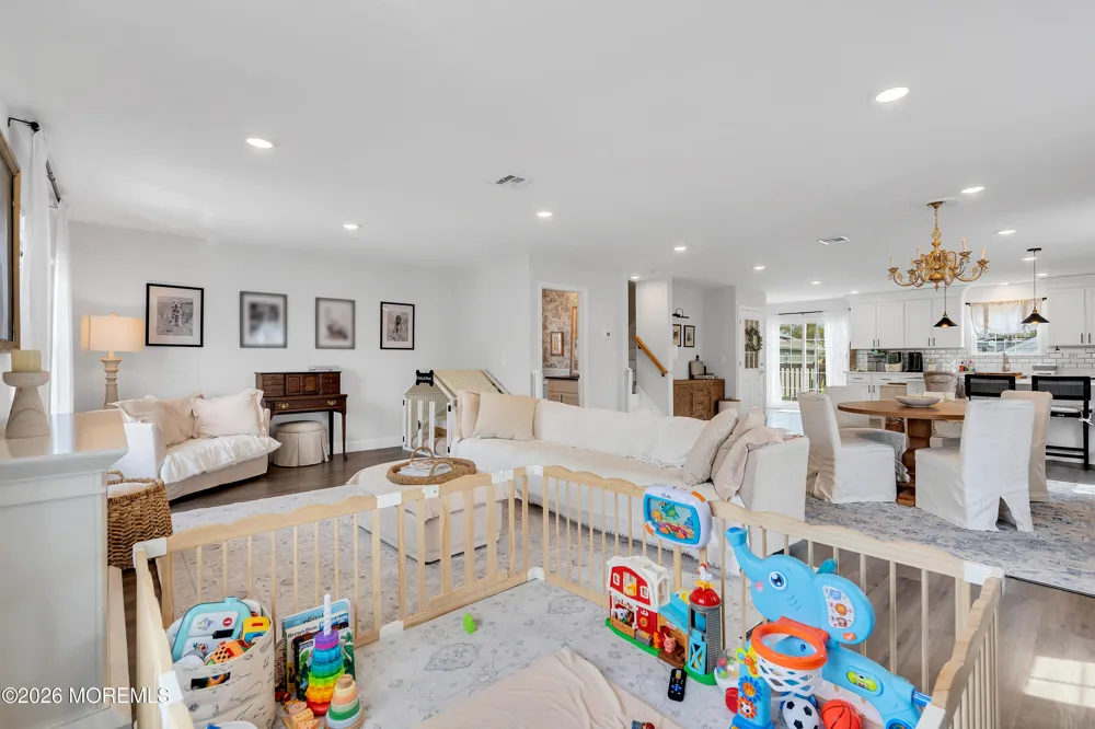 36 Woodside Avenue Keansburg, NJ 07734