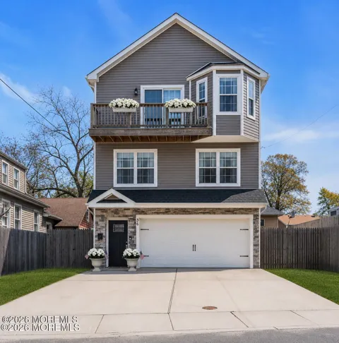 36 Woodside Avenue
