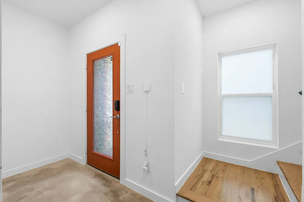 427 W 10TH STREET #502 Dallas, TX 75208