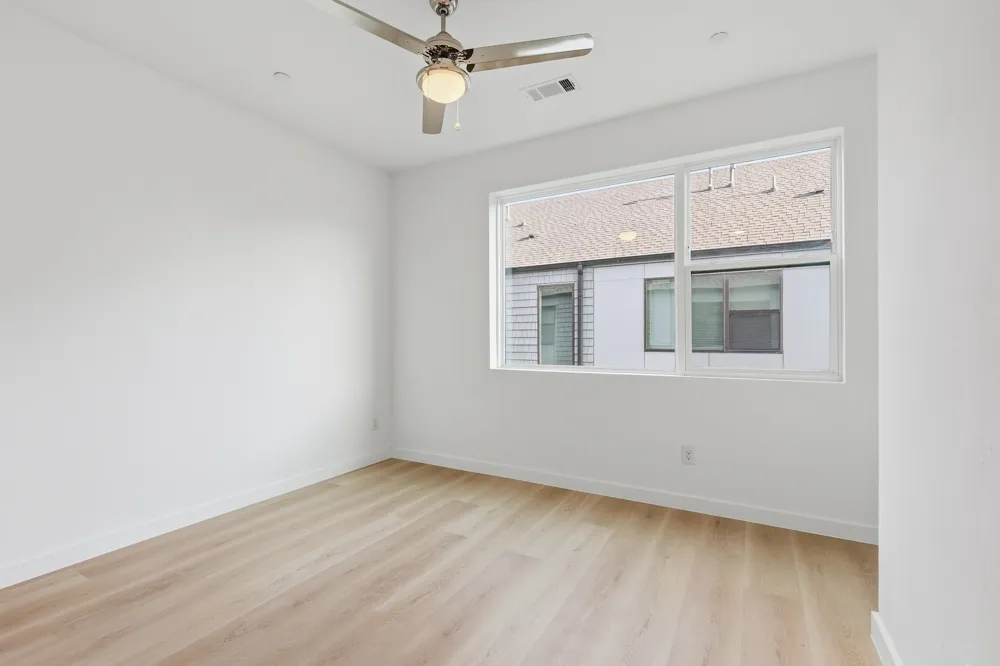 427 W 10TH STREET #502 Dallas, TX 75208