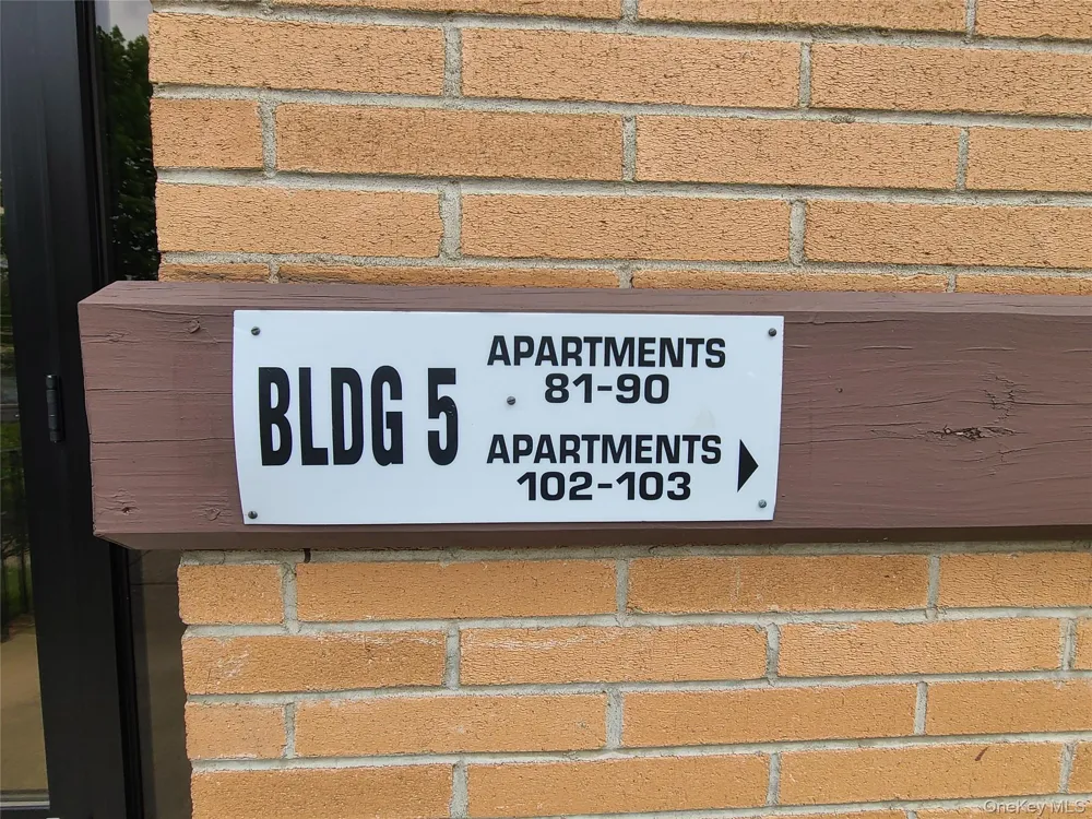 10 Oakwood Terrace #87 New Windsor, NY 12553