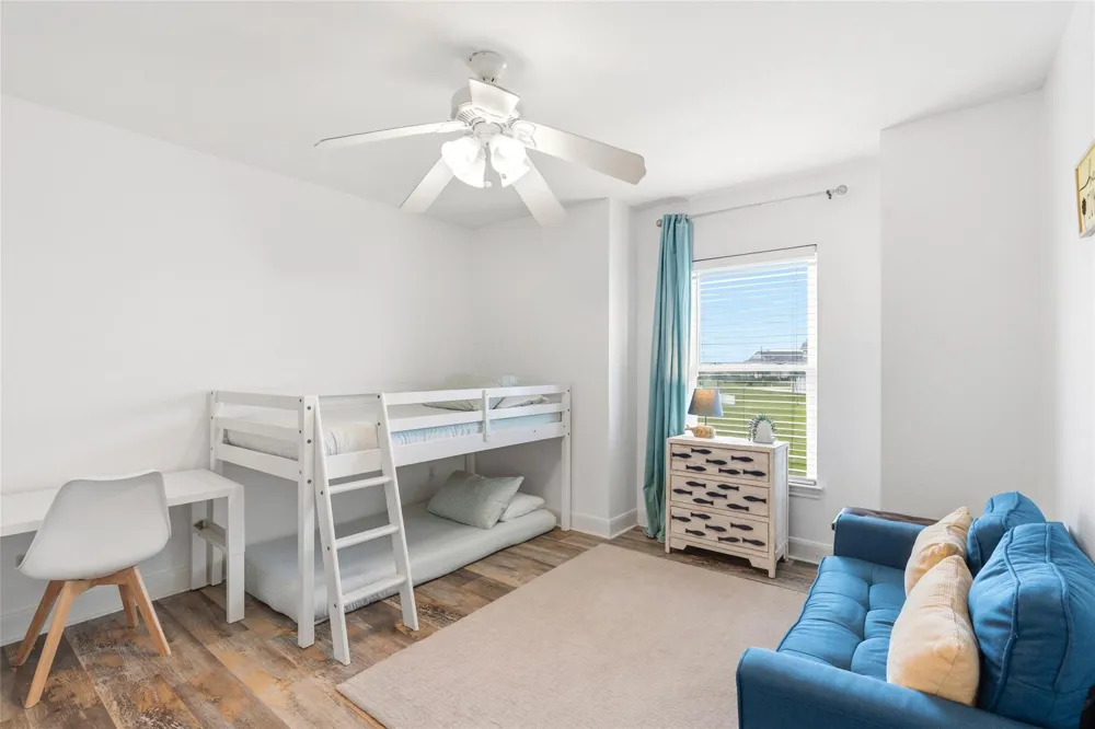 18806 Warrior Road Galveston, TX 77554