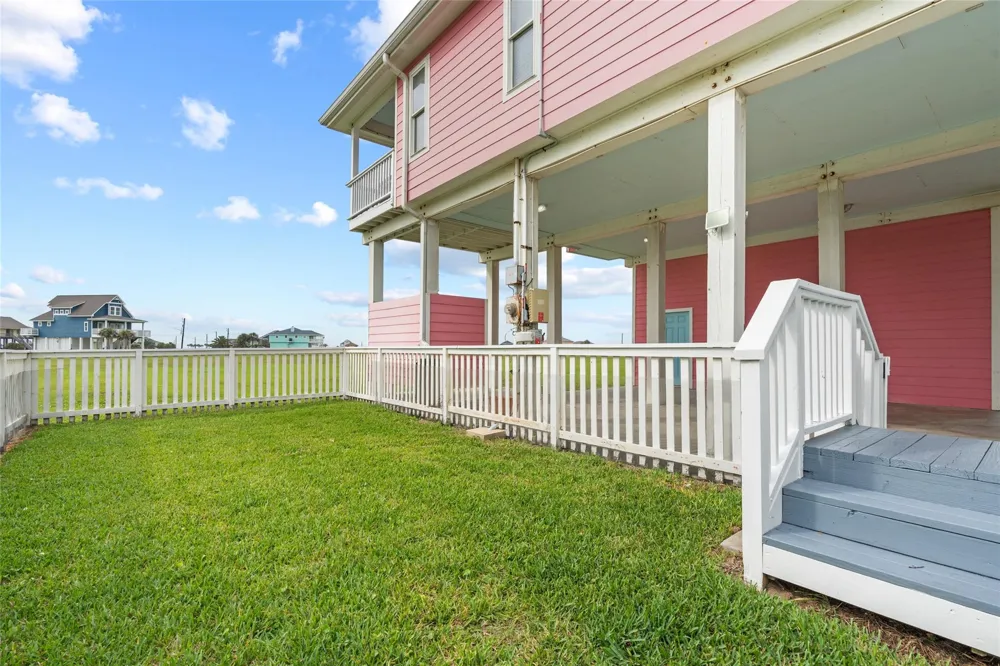 18806 Warrior Road Galveston, TX 77554