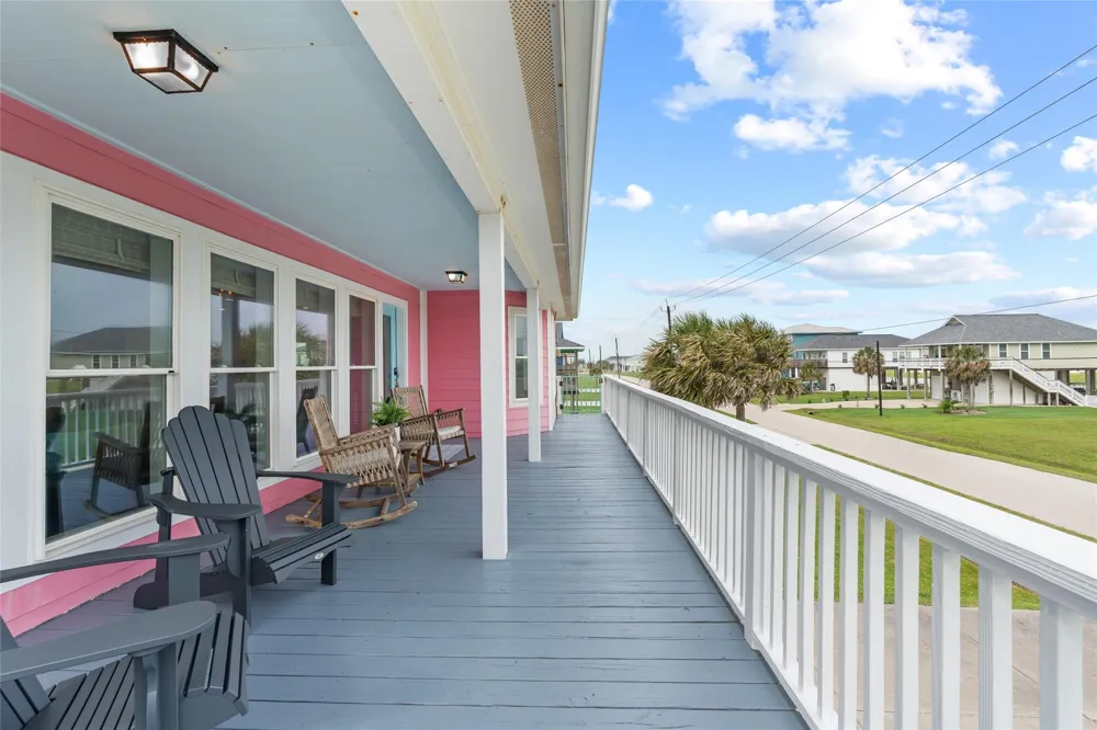 18806 Warrior Road Galveston, TX 77554