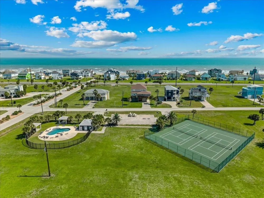 18806 Warrior Road Galveston, TX 77554