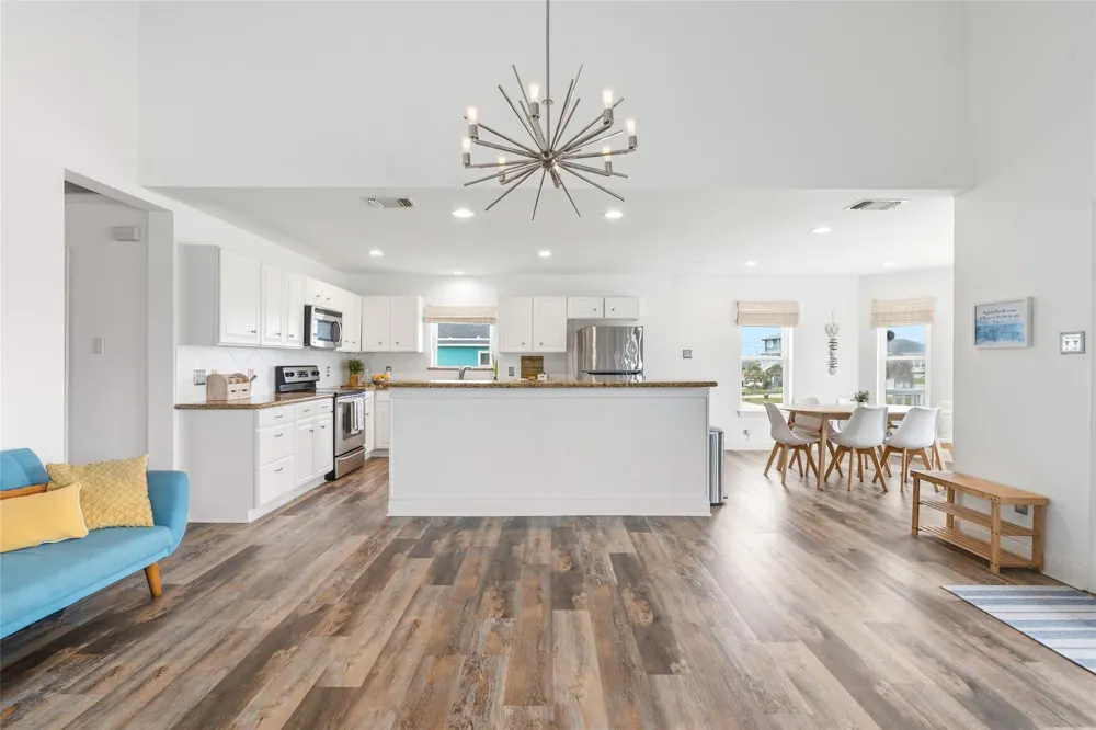 18806 Warrior Road Galveston, TX 77554