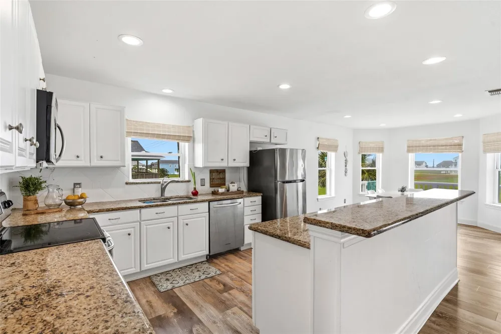 18806 Warrior Road Galveston, TX 77554