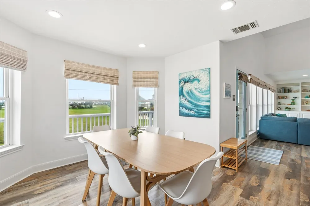 18806 Warrior Road Galveston, TX 77554