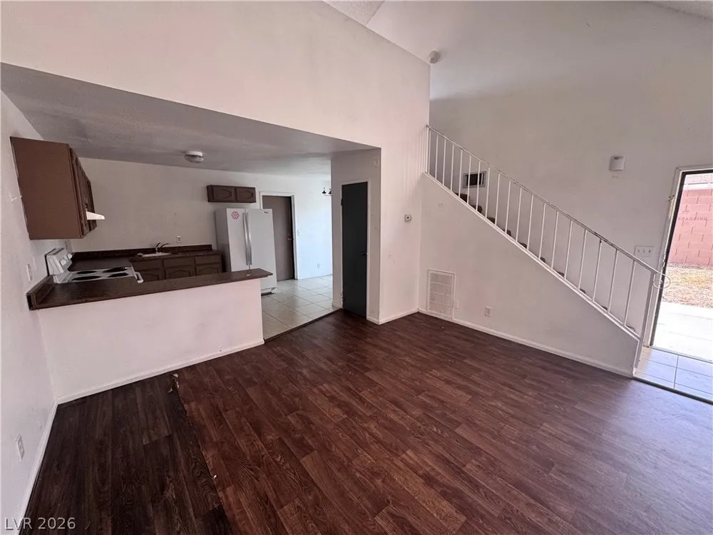 5245 Golden Lane Las Vegas, NV 89119