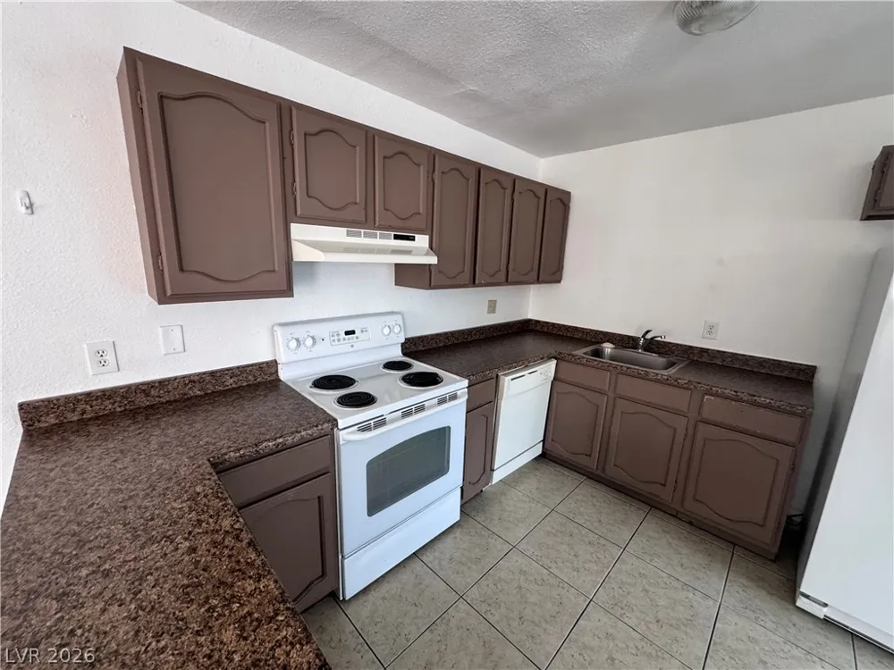 5245 Golden Lane Las Vegas, NV 89119