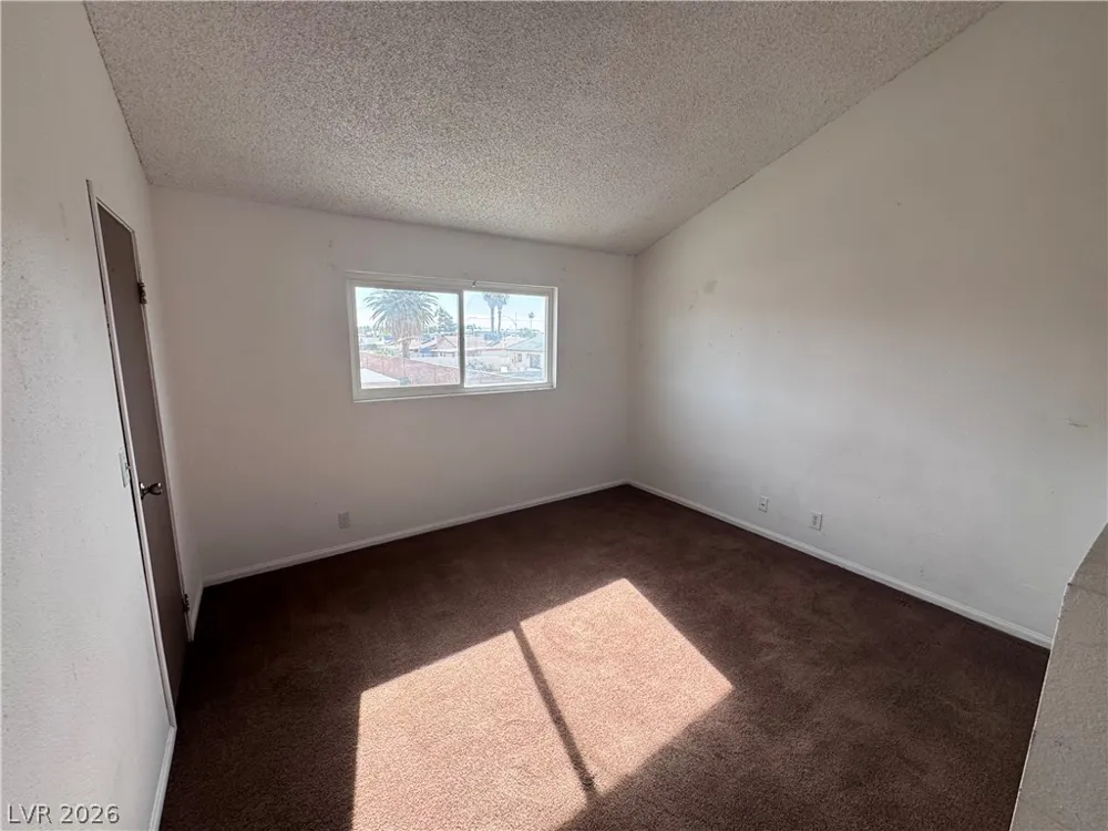 5245 Golden Lane Las Vegas, NV 89119