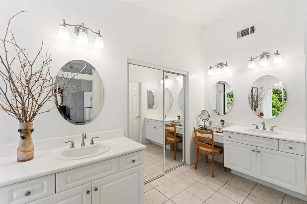 2039 Alborada Dr Camarillo, CA 93010
