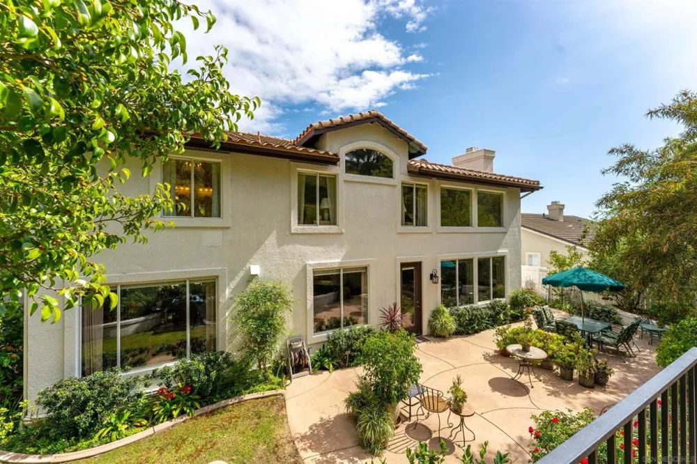 2039 Alborada Dr Camarillo, CA 93010