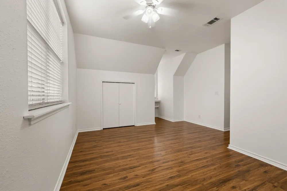 100 Little El Paso Road Martindale, TX 78655