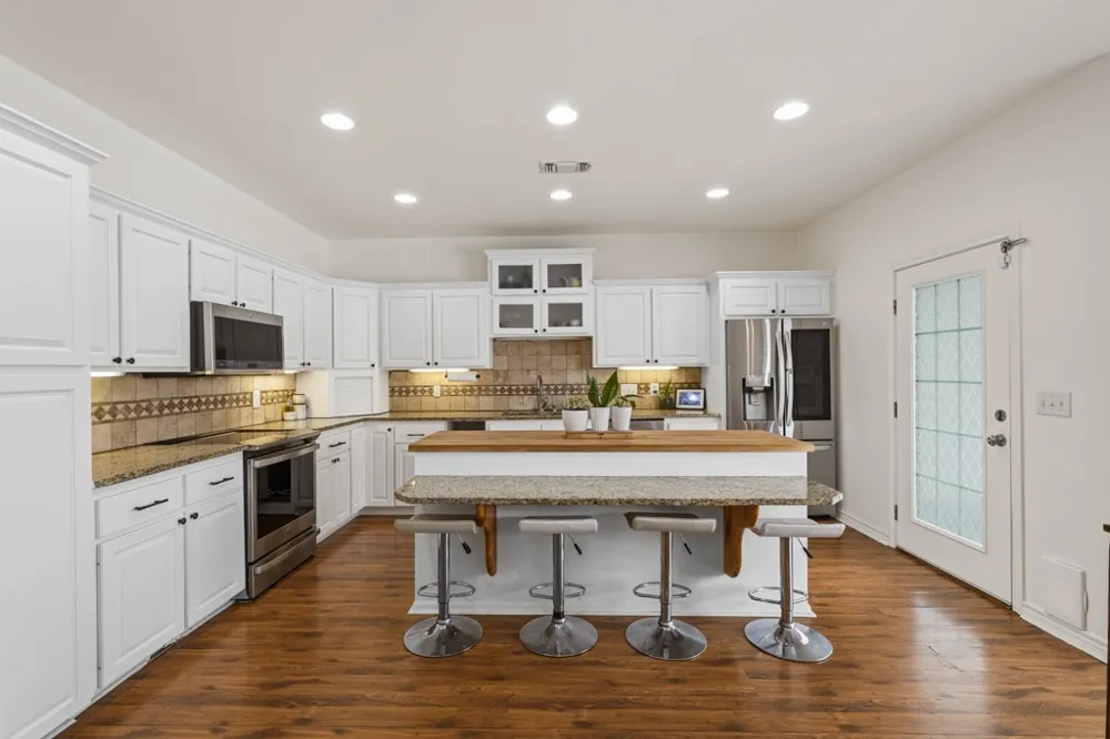 100 Little El Paso Road Martindale, TX 78655