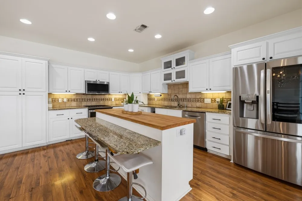 100 Little El Paso Road Martindale, TX 78655