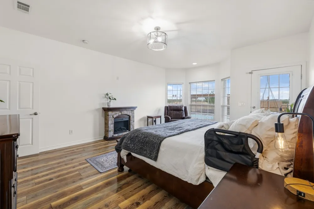 100 Little El Paso Road Martindale, TX 78655