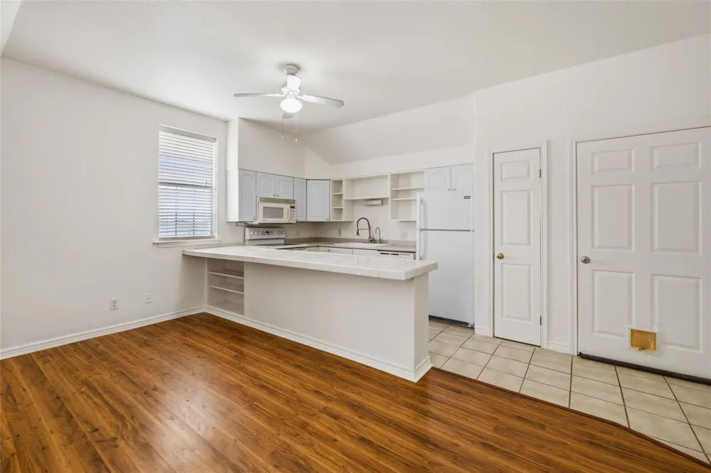 100 Little El Paso Road Martindale, TX 78655