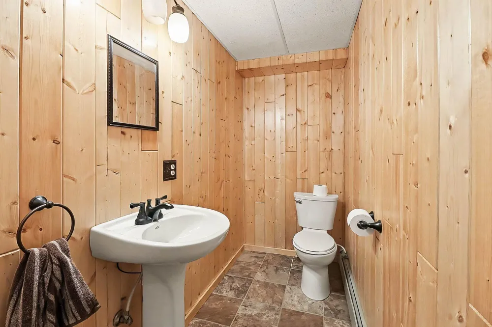 1726 W Chilberg Road Amber Township, MI 49454