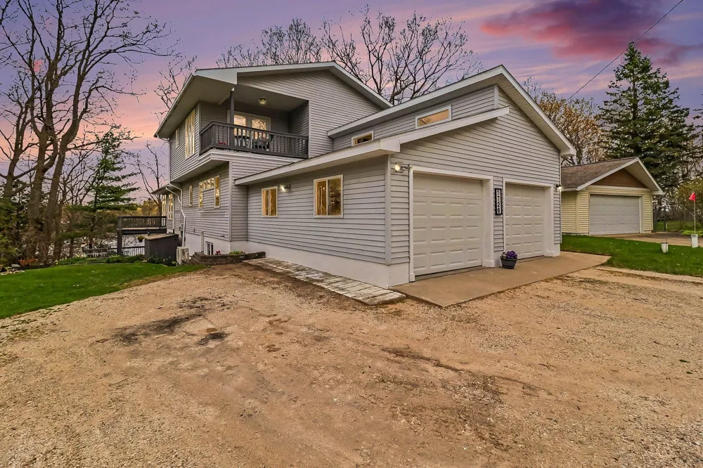 1726 W Chilberg Road Amber Township, MI 49454