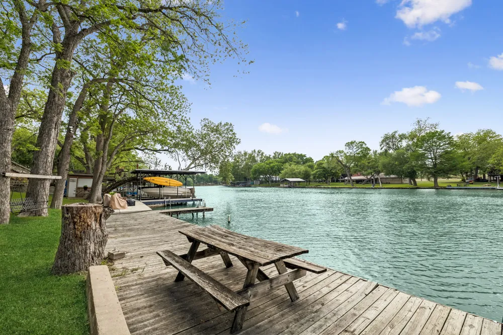 723 E Zipp Road New Braunfels, TX 78130
