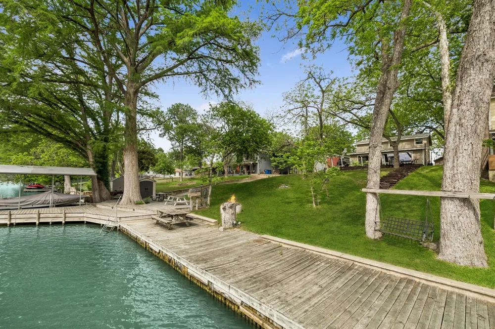 723 E Zipp Road New Braunfels, TX 78130