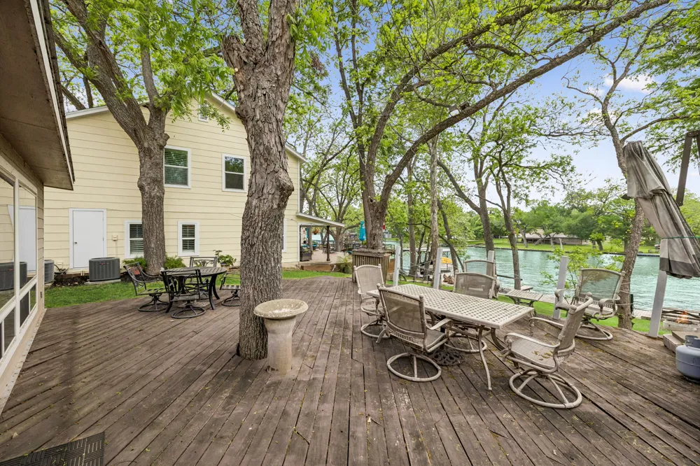 723 E Zipp Road New Braunfels, TX 78130
