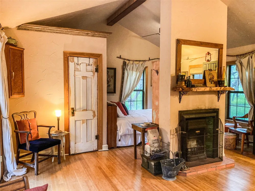 110 County Road 4270 Clifton, TX 76634