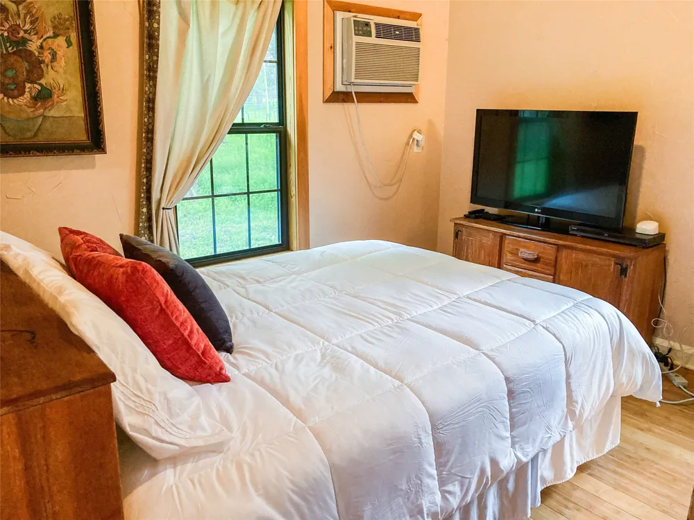110 County Road 4270 Clifton, TX 76634