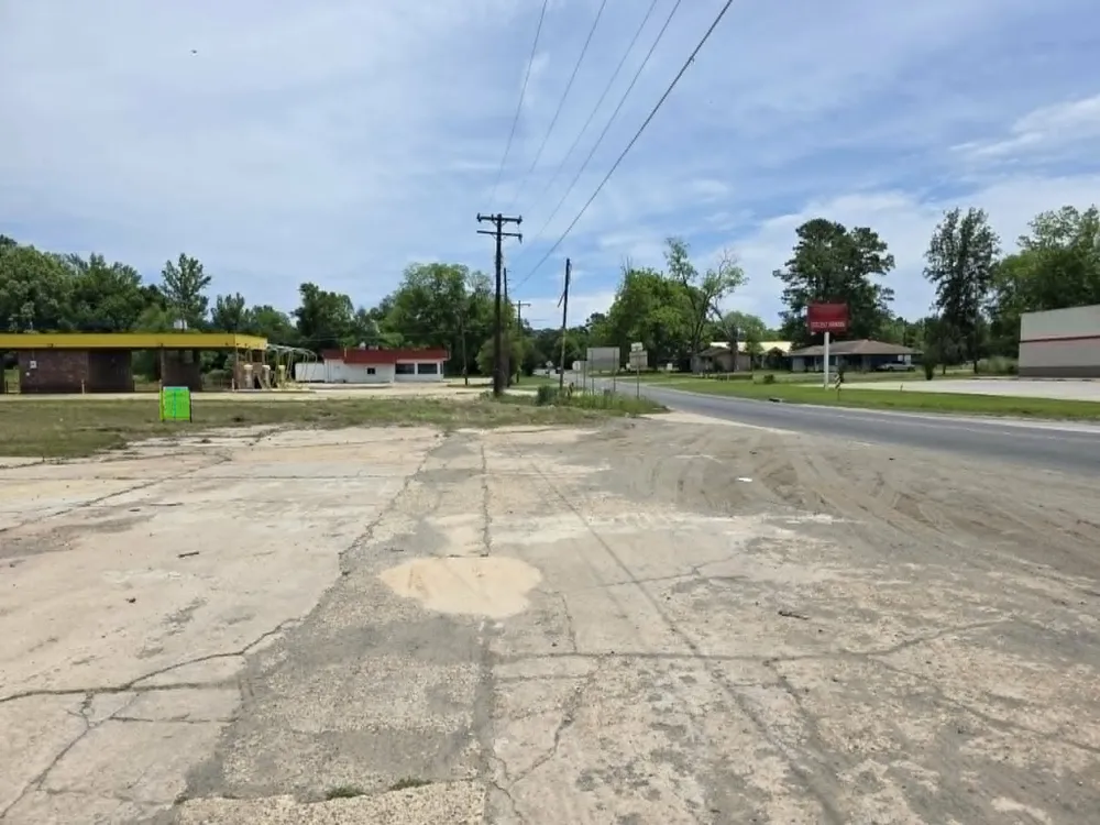 1 Mill Road W Logansport, LA 71049