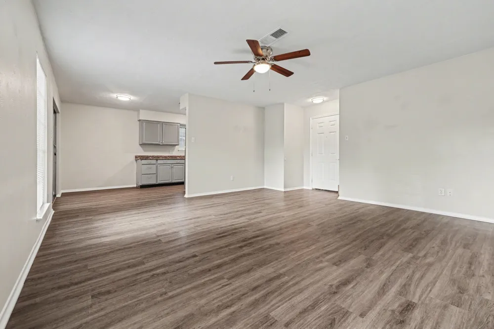 1321 7th Street Conroe, TX 77301