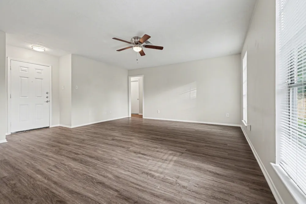 1321 7th Street Conroe, TX 77301