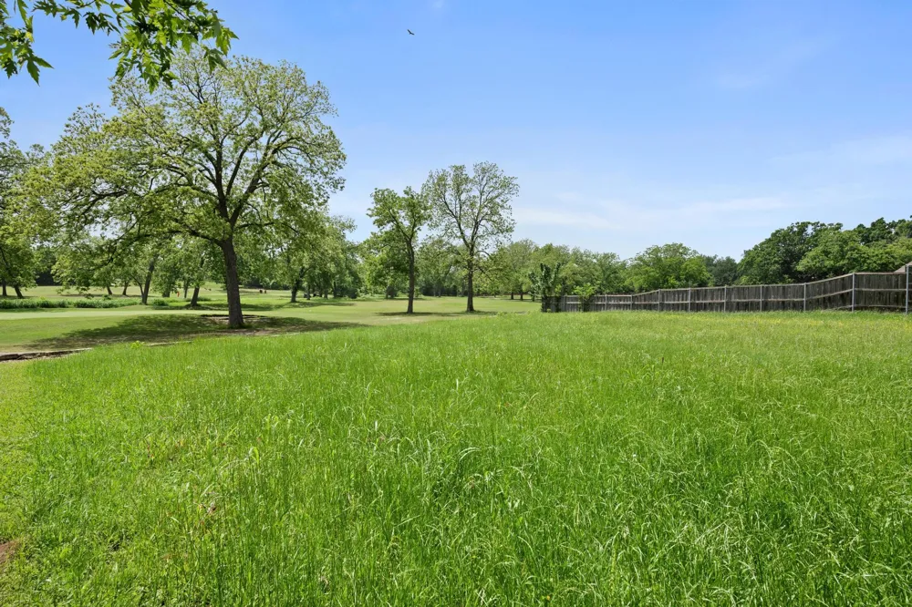 1204 Pioneer Trail Bonham, TX 75418