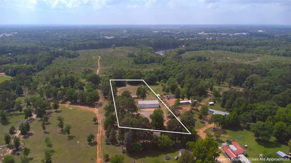 112 Lori Lane Longview, TX 75602