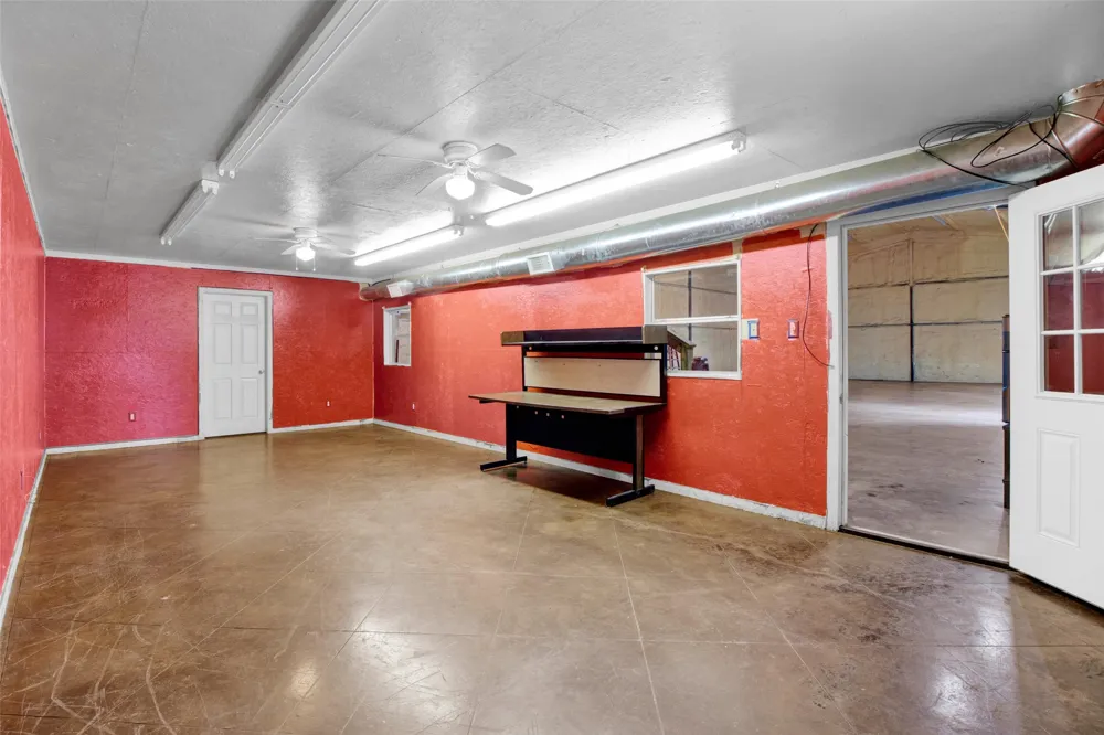 112 Lori Lane Longview, TX 75602