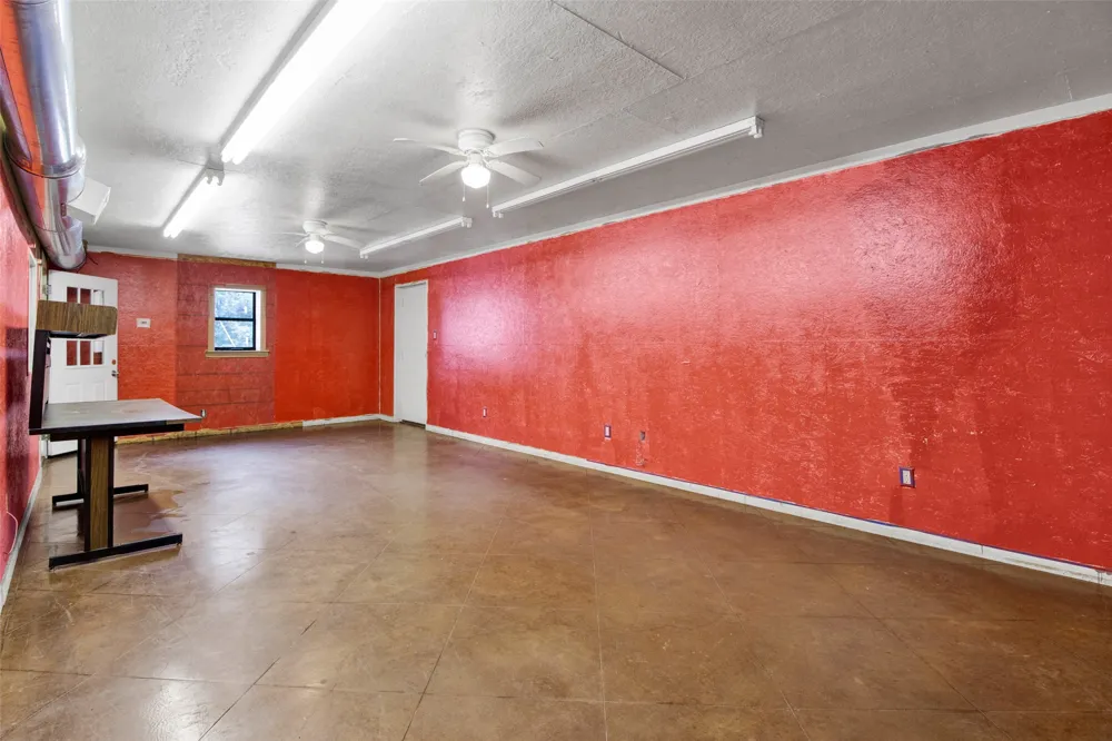 112 Lori Lane Longview, TX 75602
