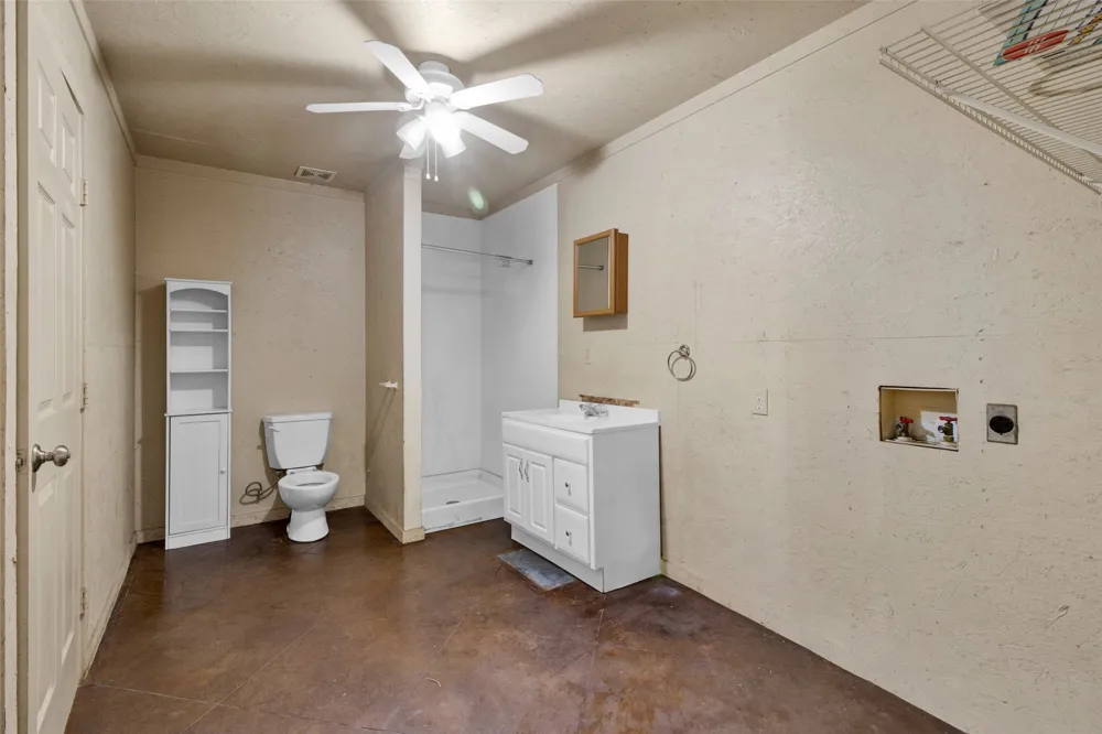 112 Lori Lane Longview, TX 75602
