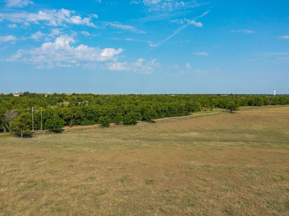 Valek Road Ennis, TX 75119