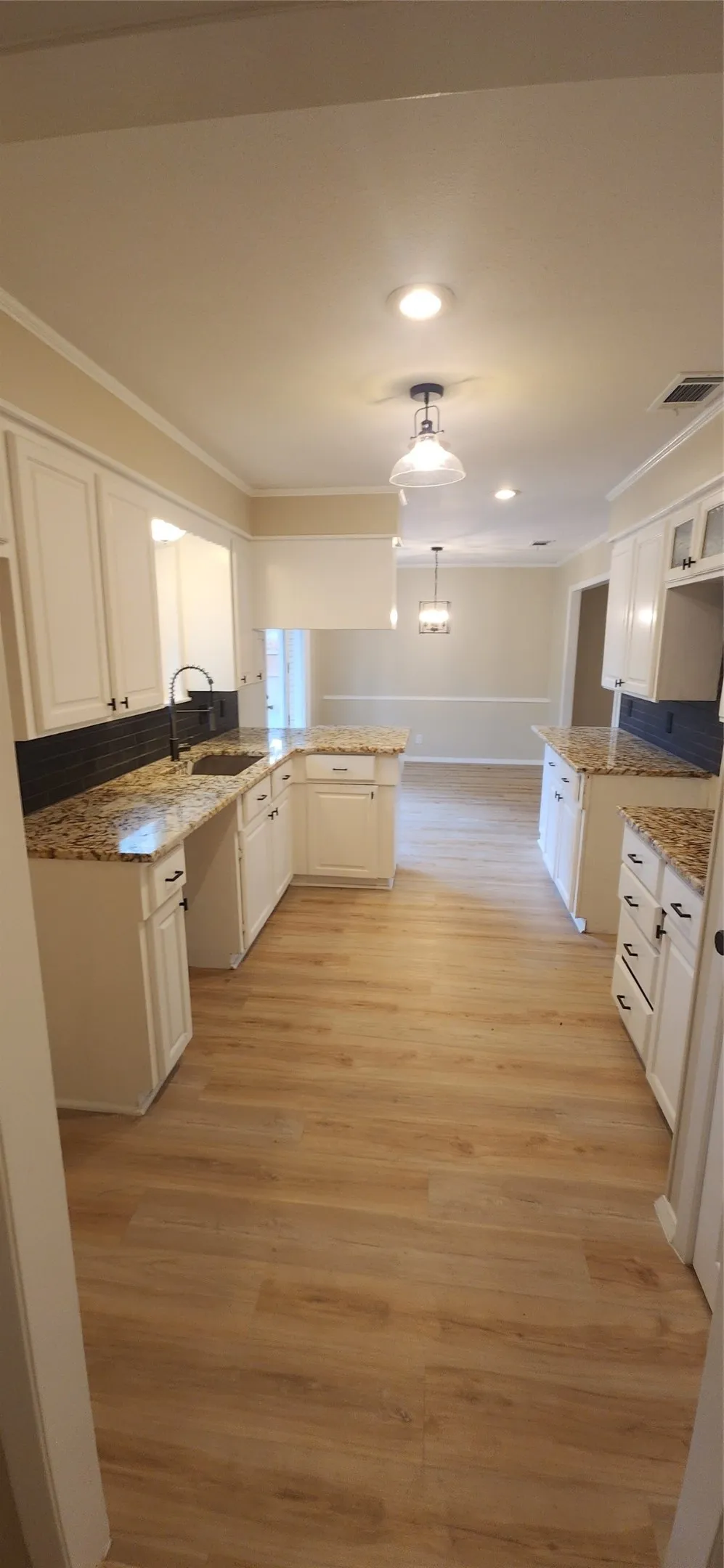 2821 Windy Drive Commerce, TX 75428