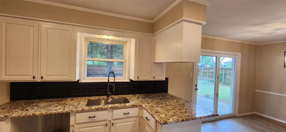 2821 Windy Drive Commerce, TX 75428