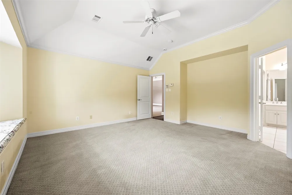 15 Center Court Heath, TX 75032