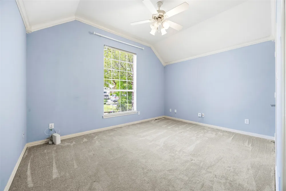 15 Center Court Heath, TX 75032