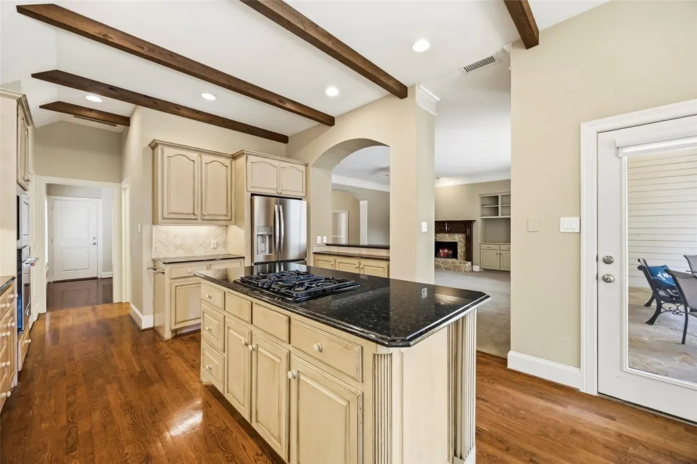 15 Center Court Heath, TX 75032