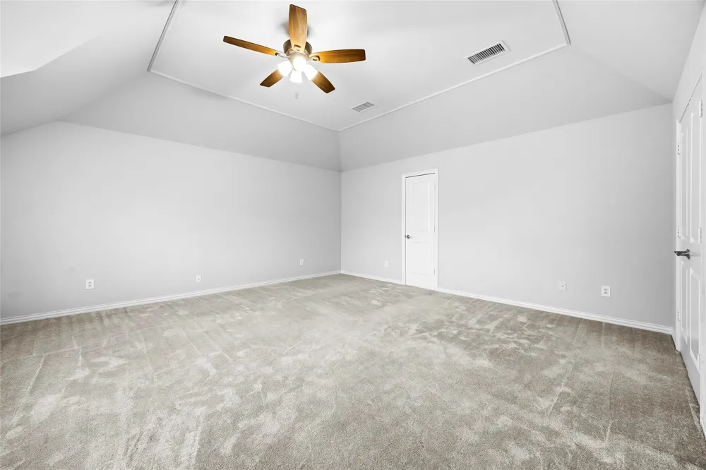 15 Center Court Heath, TX 75032