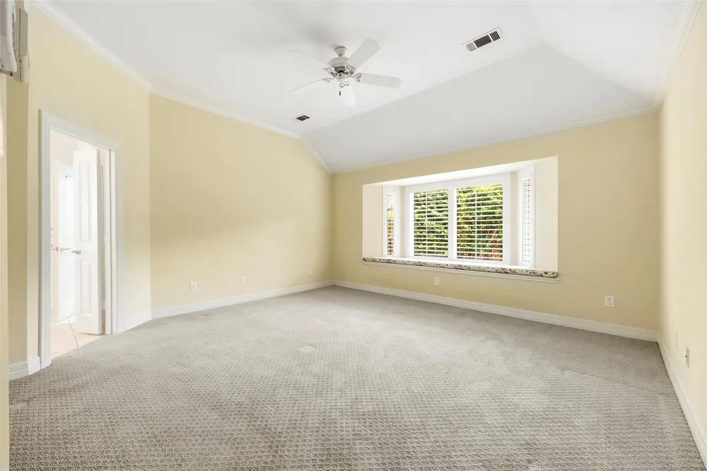 15 Center Court Heath, TX 75032