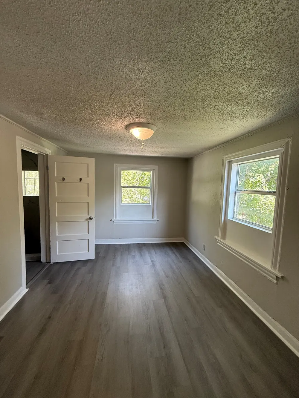 4812 Barbara Road River Oaks, TX 76114
