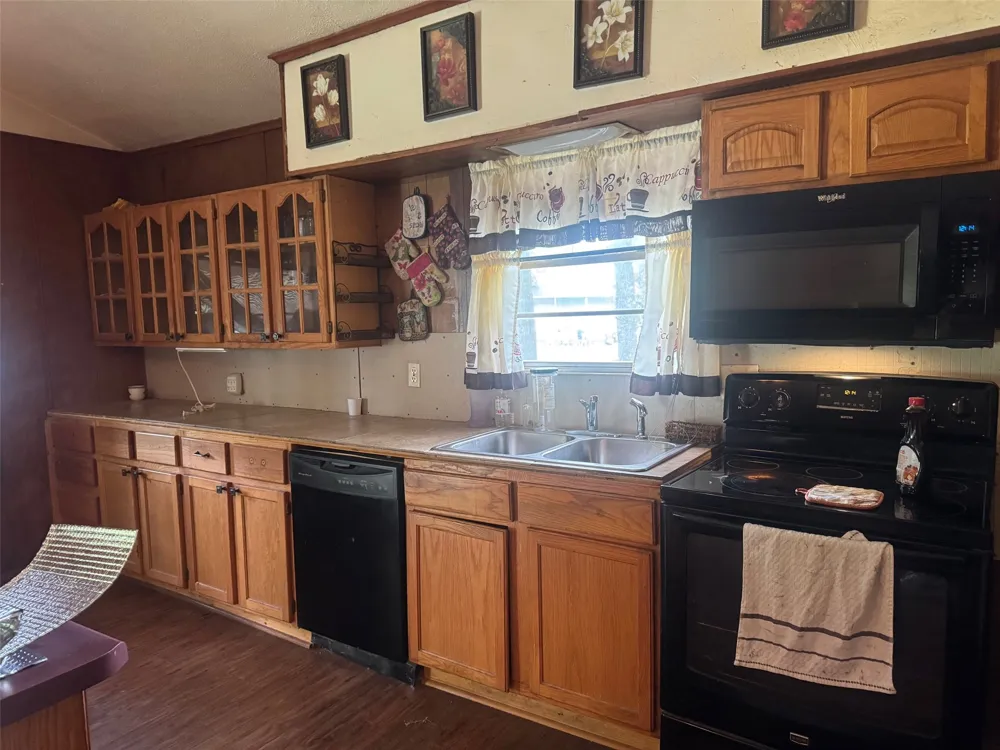 812 Cedarcrest Drive Tool, TX 75143