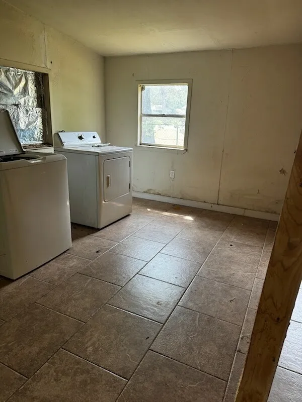 812 Cedarcrest Drive Tool, TX 75143