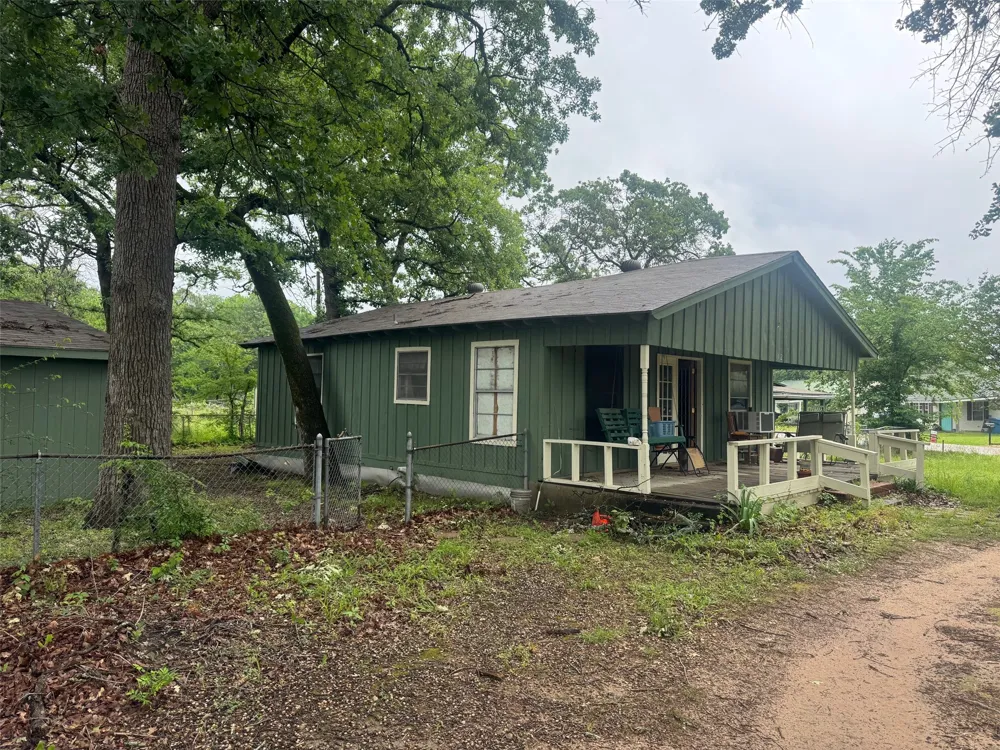 812 Cedarcrest Drive Tool, TX 75143