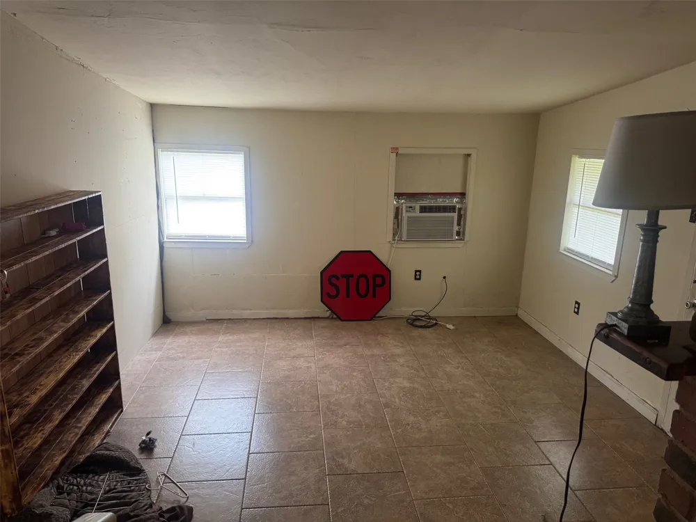 812 Cedarcrest Drive Tool, TX 75143